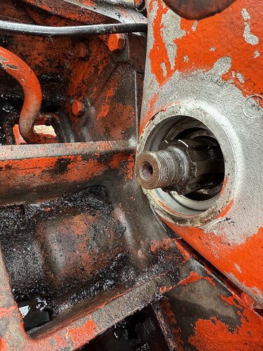 Crankshaft seal removed